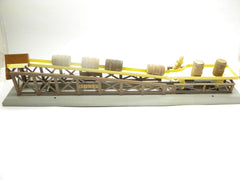 Lionel 362 Operating  Barrel Loader