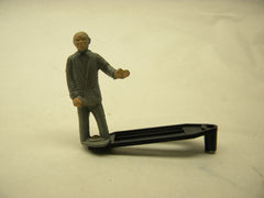 Lionel 128-52  Newstand News Dealer and Pivot Arm