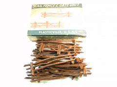 Plasticville 2-R Rail Fence & Gate Unit